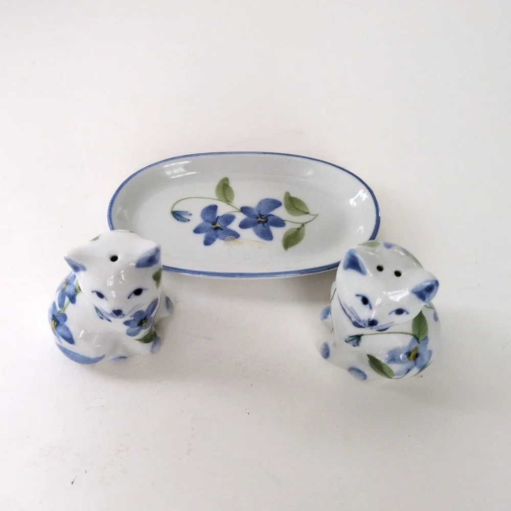 Unbranded charming vintage